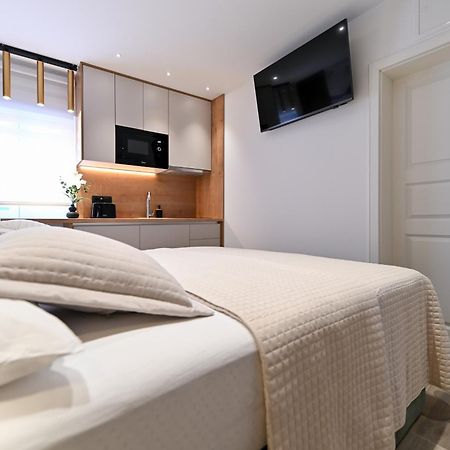 זאדאר Apartments And Rooms Nekic מראה חיצוני תמונה