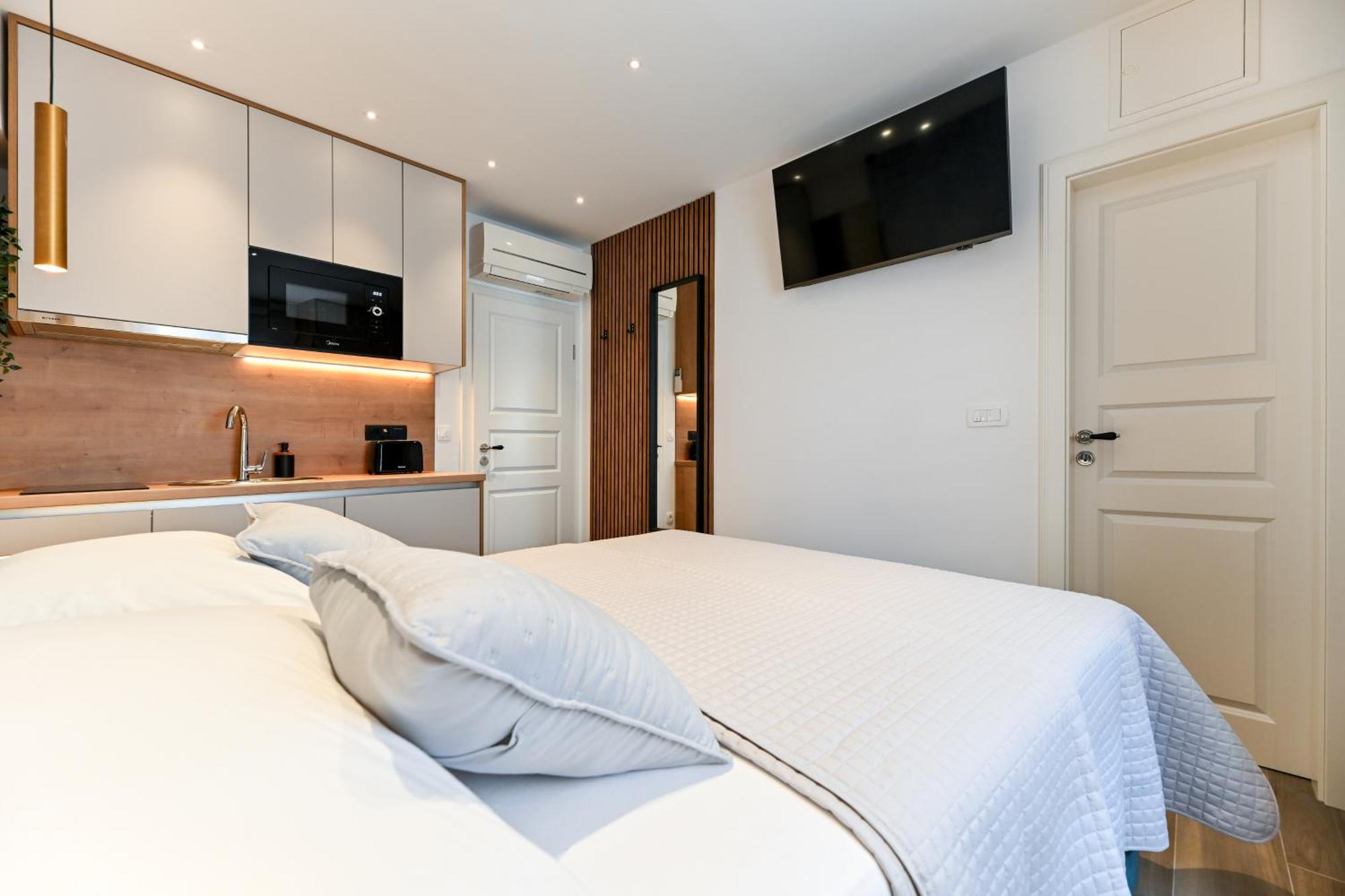 זאדאר Apartments And Rooms Nekic מראה חיצוני תמונה