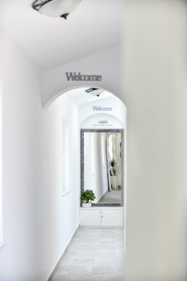 זאדאר Apartments And Rooms Nekic מראה חיצוני תמונה