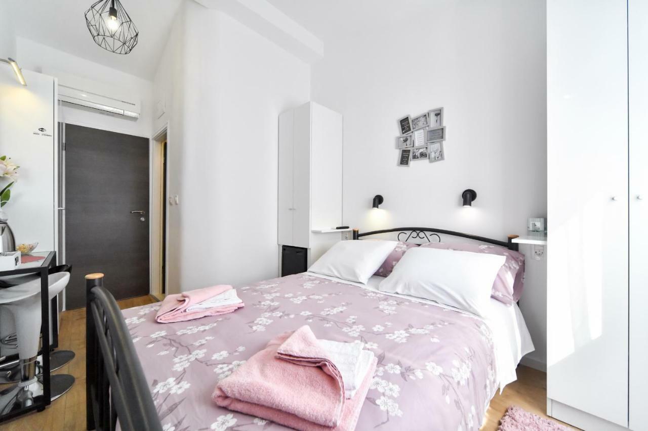 זאדאר Apartments And Rooms Nekic מראה חיצוני תמונה