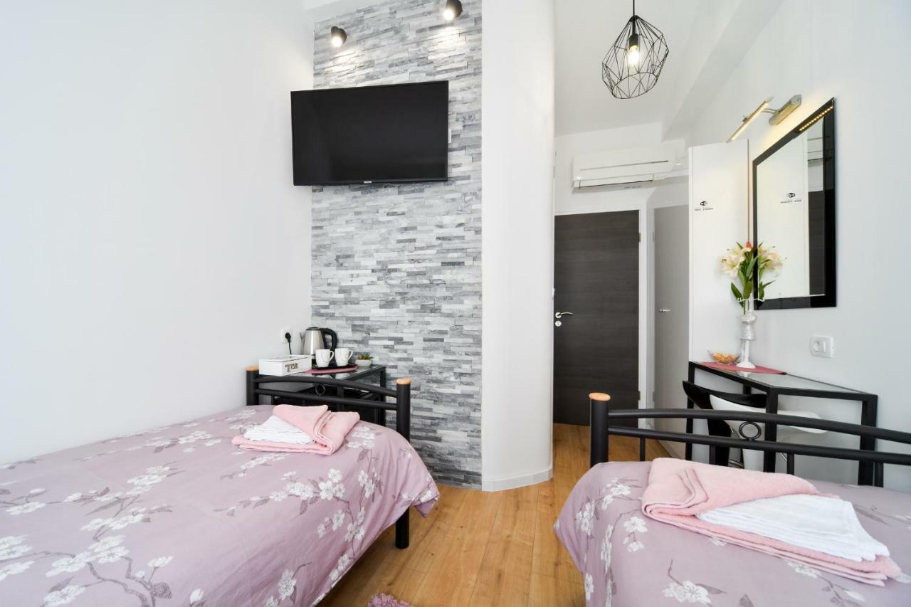 זאדאר Apartments And Rooms Nekic מראה חיצוני תמונה